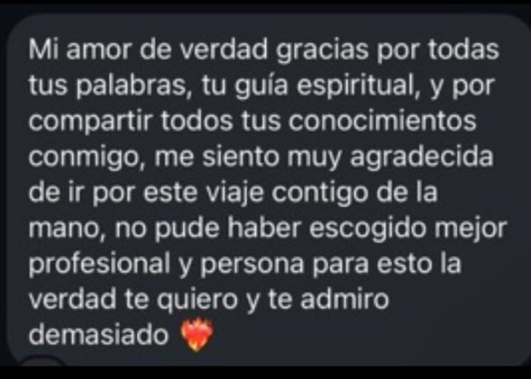 Mensaje de una alumna agradeciendo a Katherine por compartir sus conocimientos y acompañarla